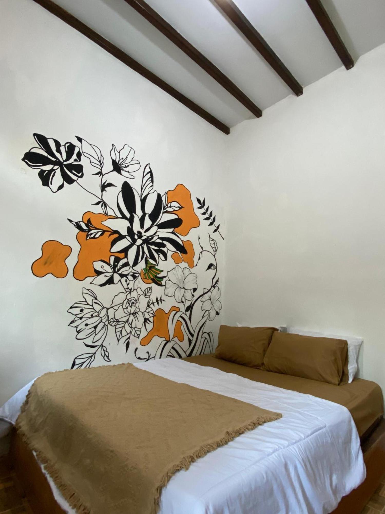 Zzz Hostel Banyuwangi  Kamer foto